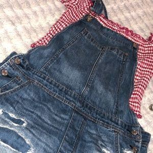 Overall shorts